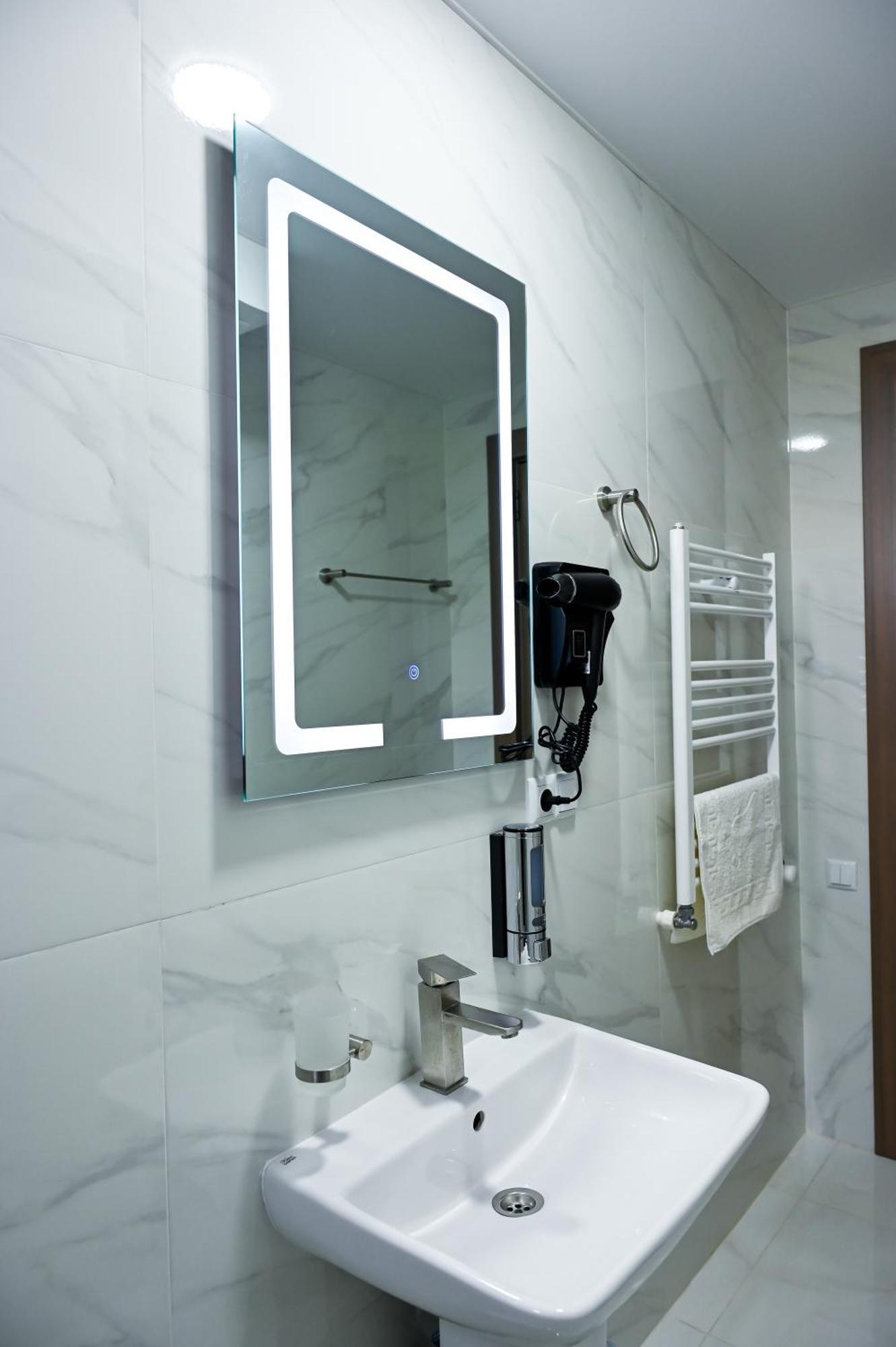 Hotel K124 Kutaisi Zewnętrze zdjęcie